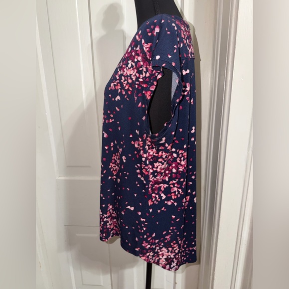 Elle women’s size large Navy and Pink Patterned Blouse, shirt, top - Picture 5 of 6